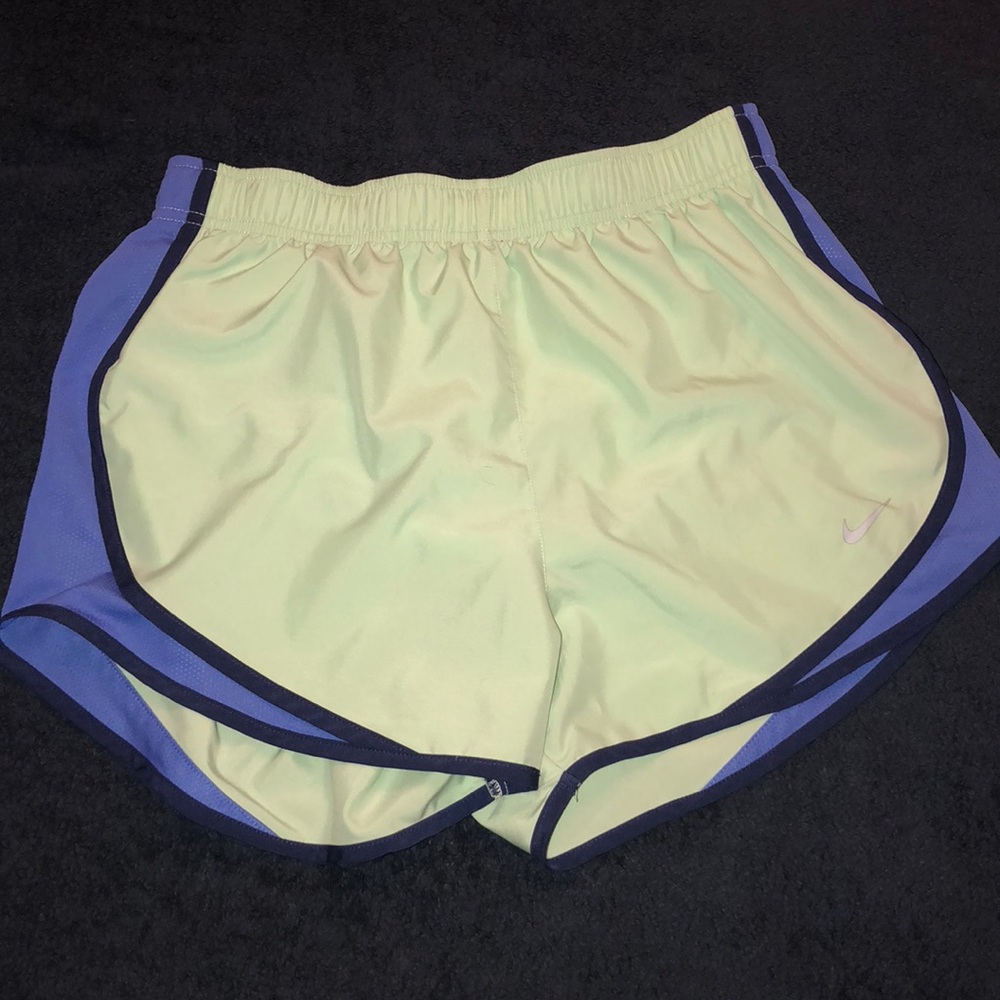 Dri-fit Nike shorts - Picture 1 of 3